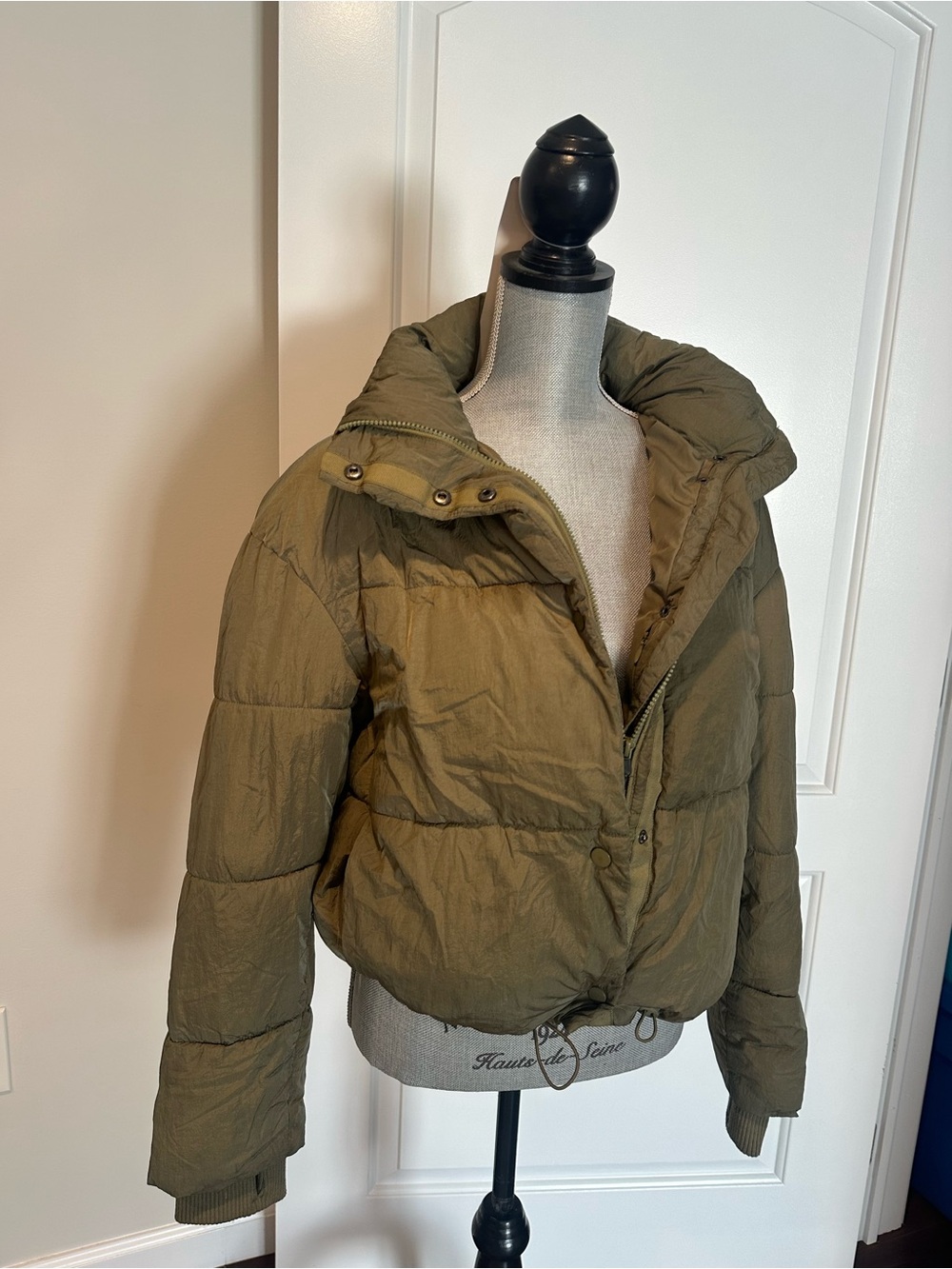 Zara Puffer Jacket size XS in Green